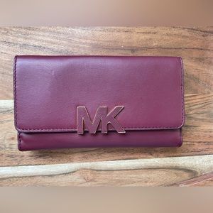 Michael Kors Leather Billfold